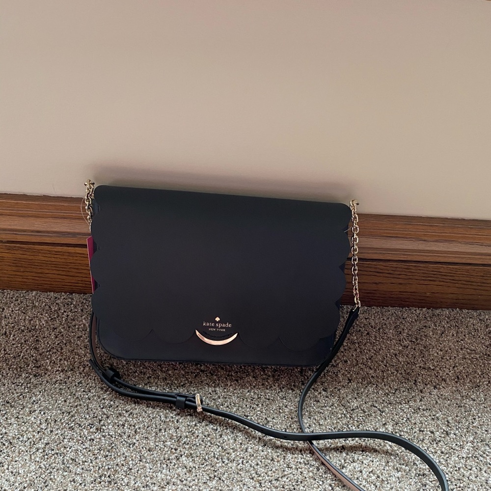 super cute kate spade crossbody!